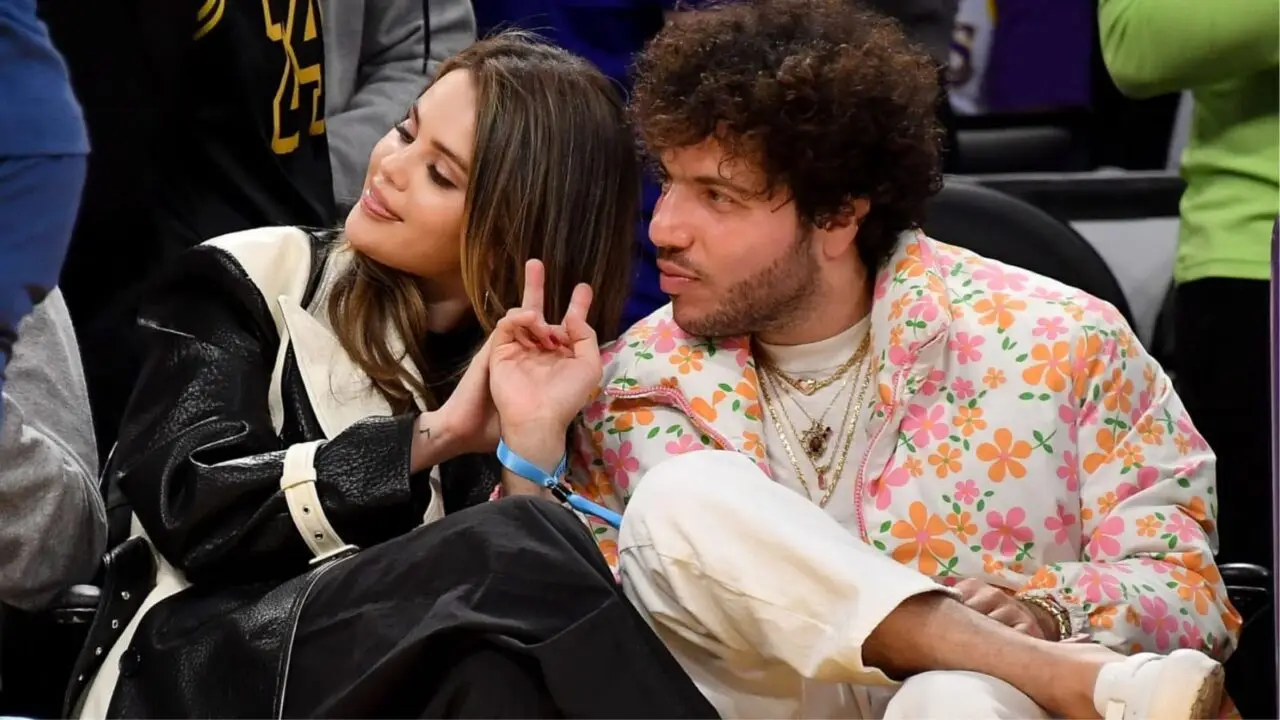 Selena Gomez announces engagement to record producer Benny Blanco.